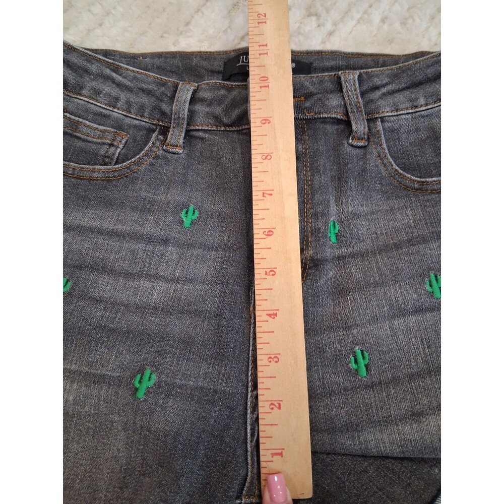 Judy Blue Shorts Womens Size Medium NWOT Denim Cut Off Black/Gray Cactus B22 - Picture 4 of 11